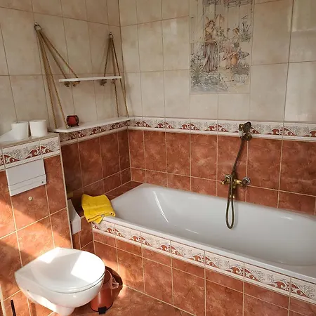 Apartment 3
